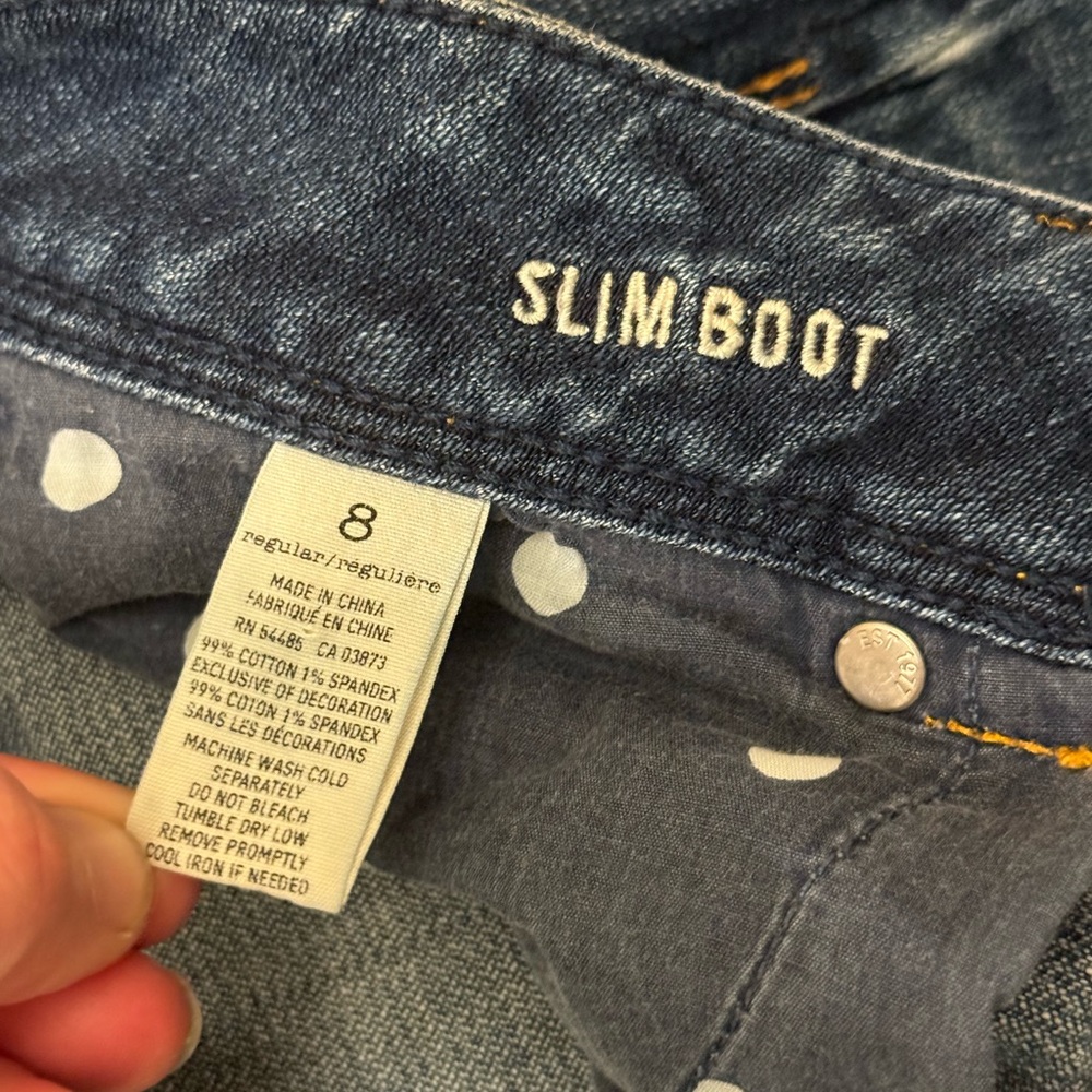 American Eagle Size 8 Slim Boot Cut Jeans with Distressed Details - Picture 5 of 7